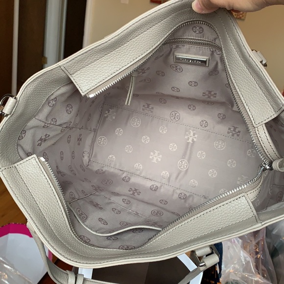 Tory Burch Thea Zip Large Tote French Grey - Picture 12 of 16